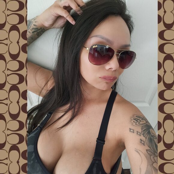 Coach Sunglasses Light Gold-Tone Aviator Sunglasses With Original Case - Picture 6 of 16